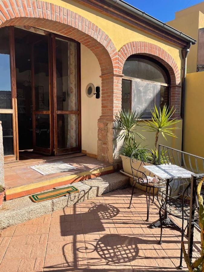 Aventina Holiday Home Burcei Zewnętrze zdjęcie